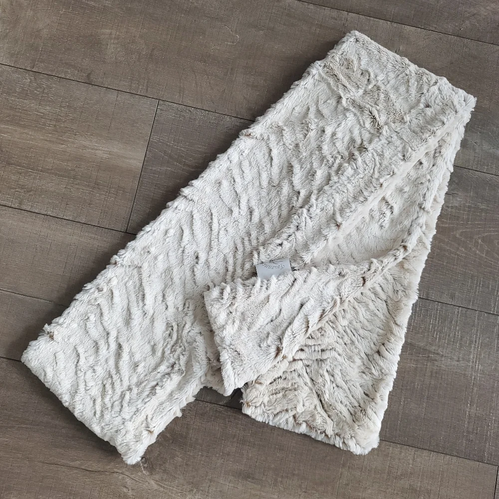 Tourance Faux Fur Soft Cozy Cream Scarf Women's